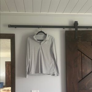 Under Armour Light Gray & Black Performance Top